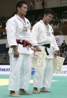 Two Tenri U. Judoka Battle In 81-Kg Division All-Japan Invitational Final